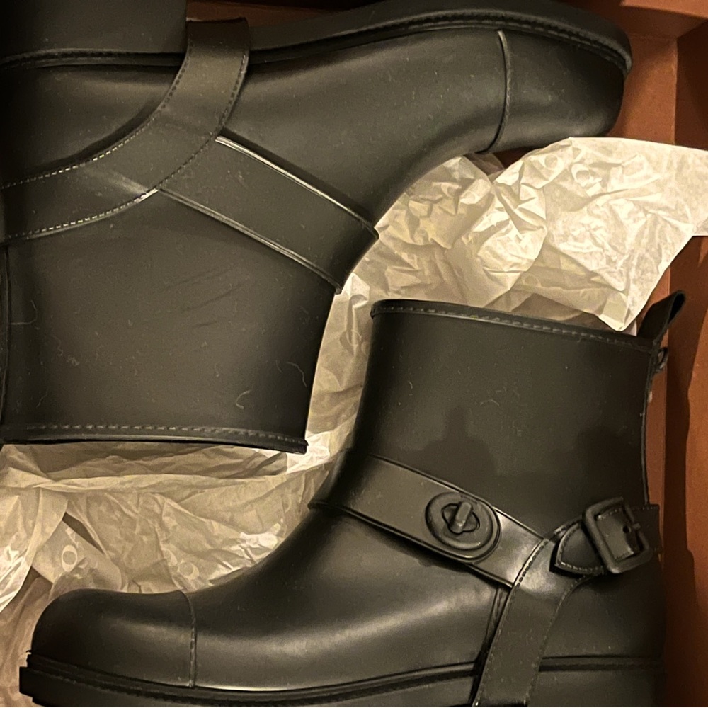 Coach Moro Rain ankle boots 8B